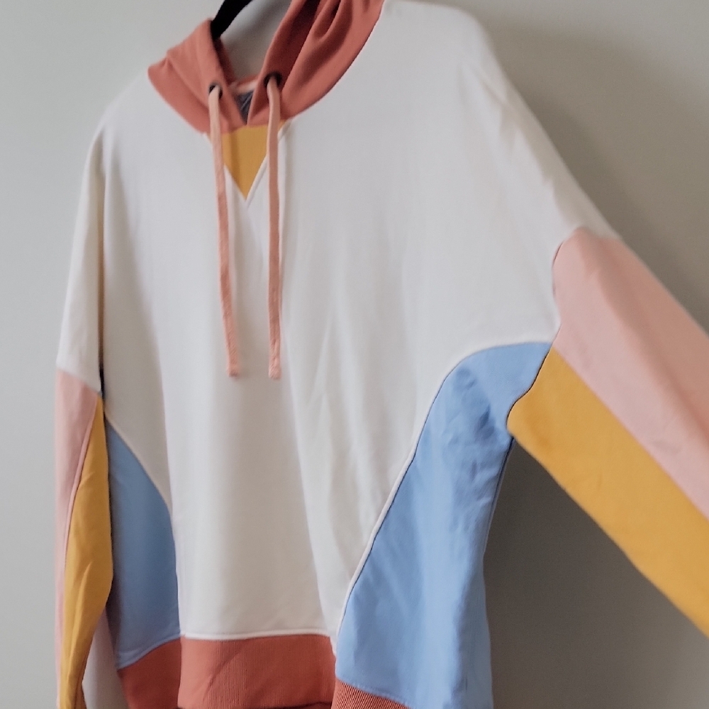 Natural Reflections Modern Colorblock Pullover Hoodie - Picture 9 of 15